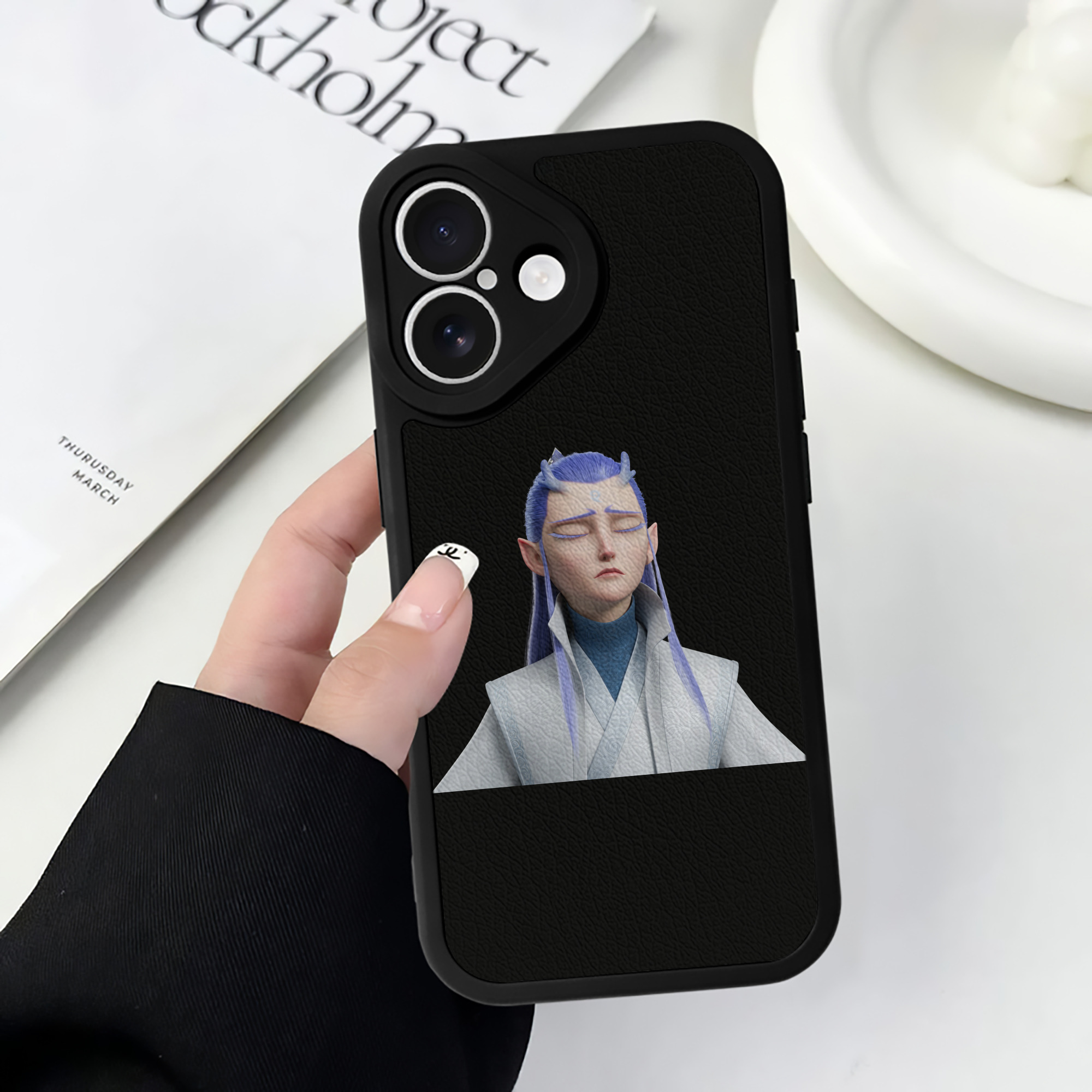 （画像用） Ne Zha 2 ナタ 魔童の大暴れ 【iPhone 16シリーズ対応】シリコンスマホケース（レザー調） 材質：シリコン